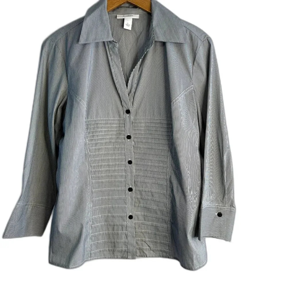 Dressbarn Long Sleeve Ribbed Front Button Up Shirt Size Large‎